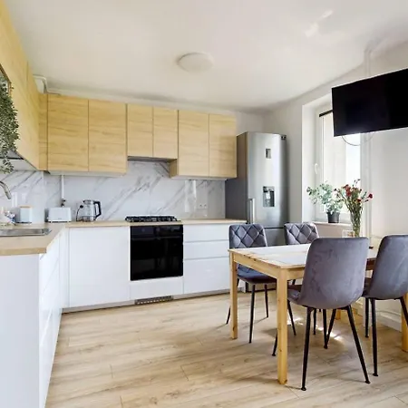 Blue Nest Mokotow 2 Bedrooms Balcony Apartamento