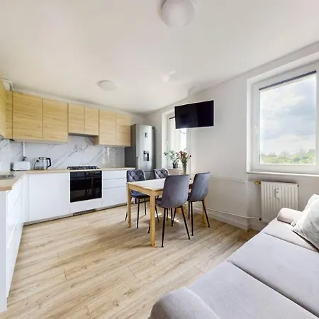 Apartamento Blue Nest Mokotow 2 Bedrooms Balcony Varsóvia